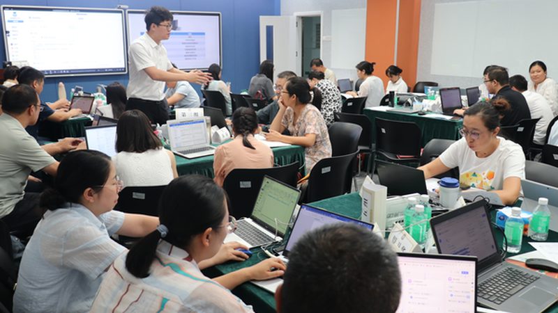小标题：二级建造师认证的重要性